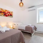 Urumovac Starigrad Paklenica